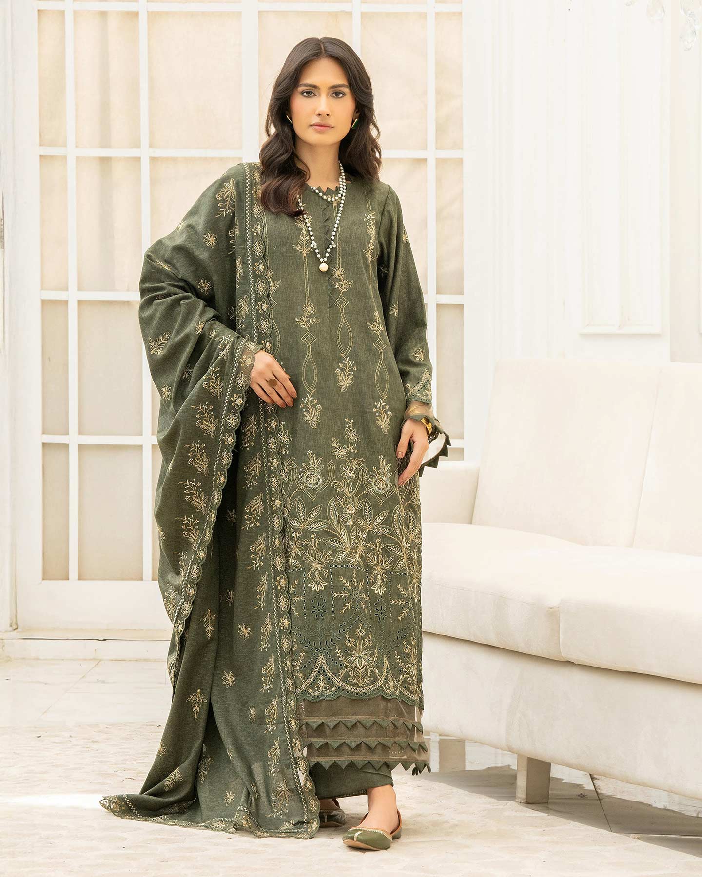 Saqafat by Aalaya Winter Vol 01 '25 D 01