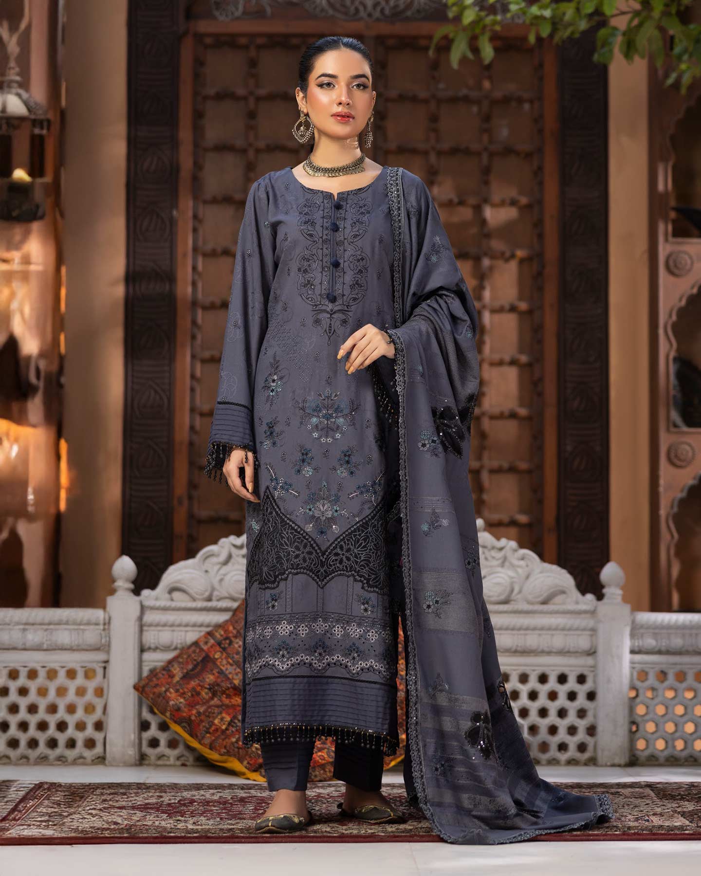 Gulnaar by Aalaya Winter Vol 01 '25 D 02