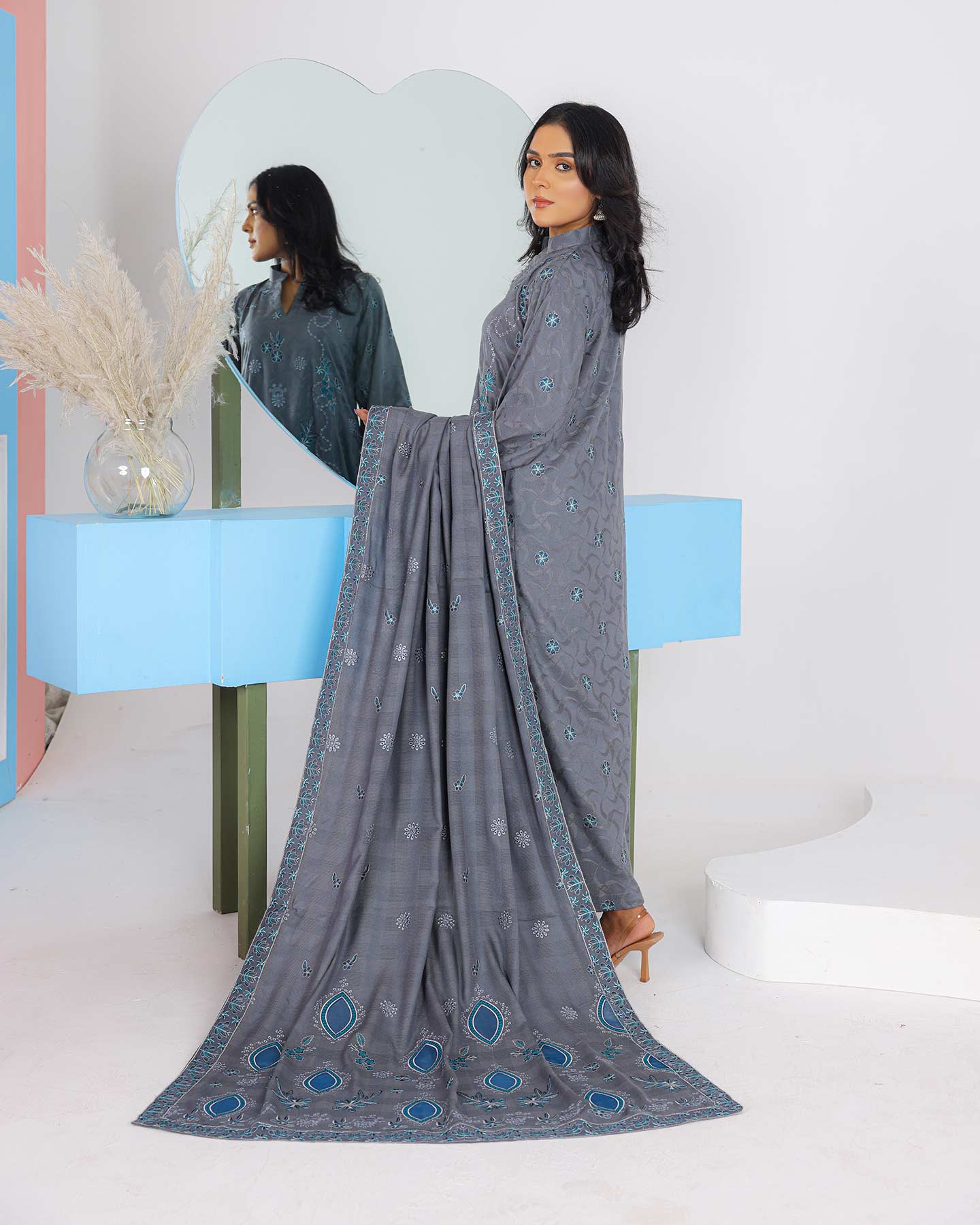 Isabella By Aalaya Winter Vol 02 '25 D 05