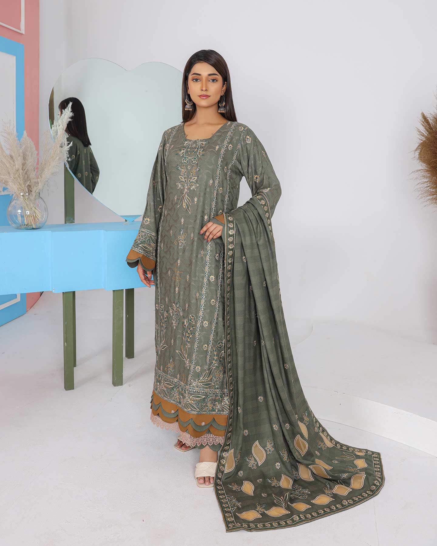 Isabella By Aalaya Winter Vol 02 '25 D 06