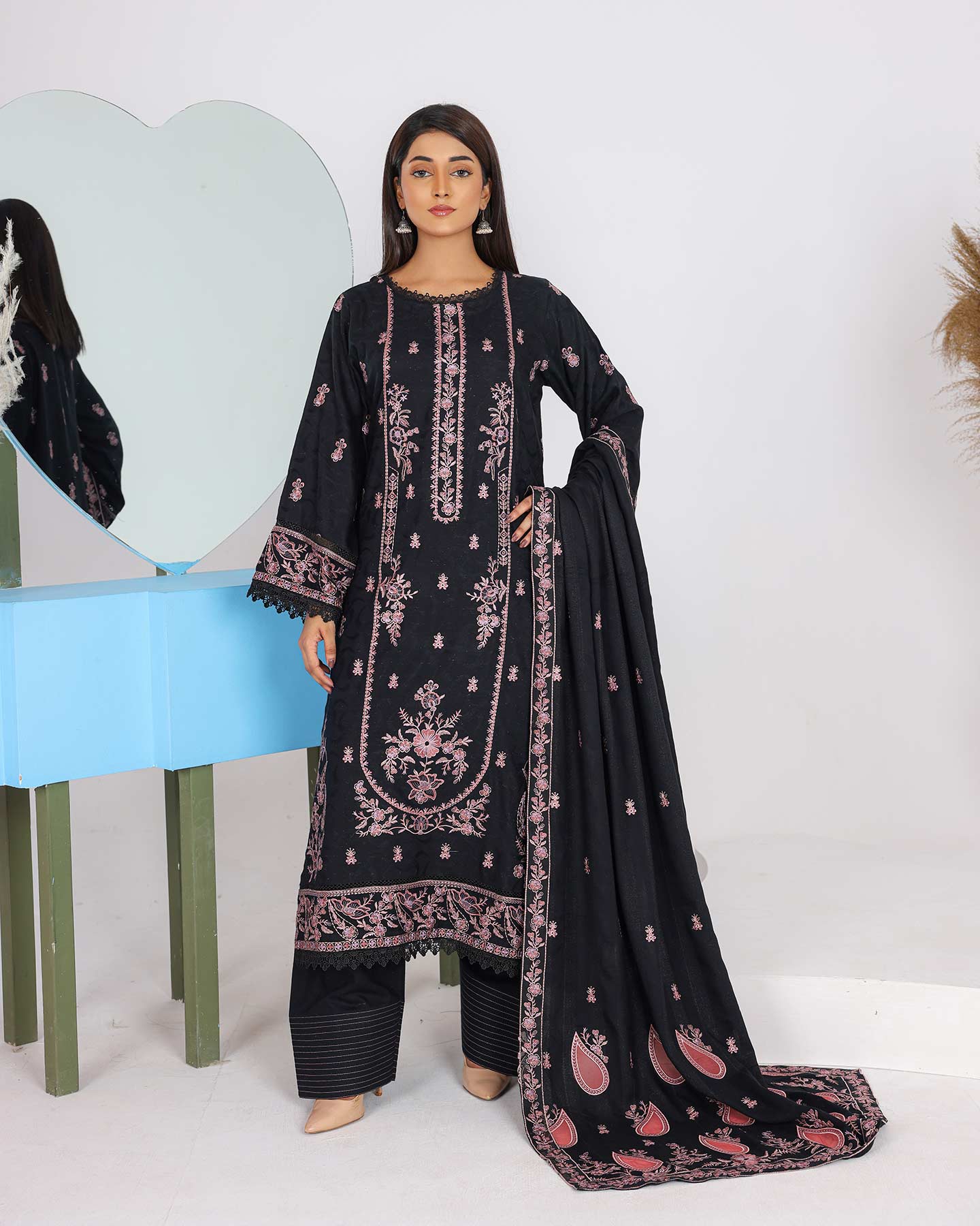 Isabella By Aalaya Winter Vol 02 '25 D 09